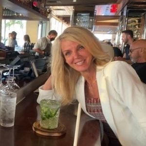 Meet your Posher, Cindy